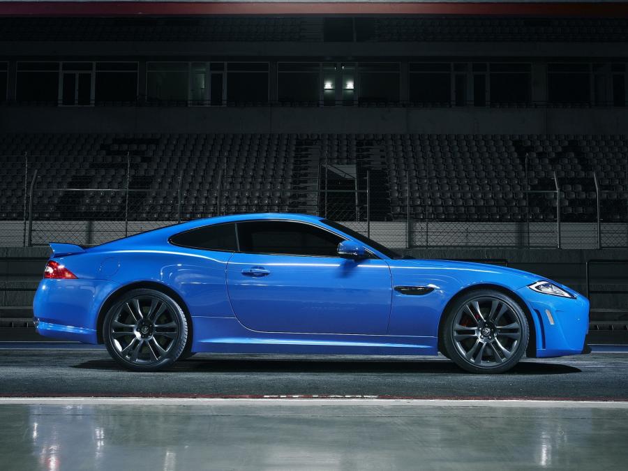  Jaguar XKR-S 2011 года  (фото 31 из 35)